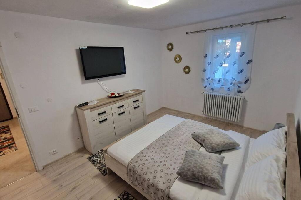 Apartament Coco Кодлеа Екстериор снимка